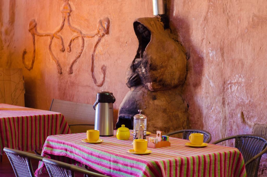 Hostal Alabalti San Pedro de Atacama Exteriör bild