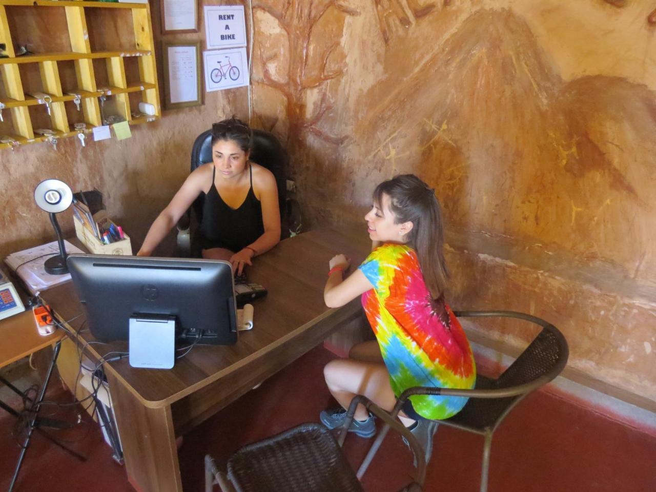 Hostal Alabalti San Pedro de Atacama Exteriör bild